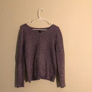 SOLD 🗣 Purple winter sweater